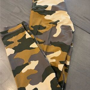 Aerie Camouflage Leggings - Green, Brown, Tan